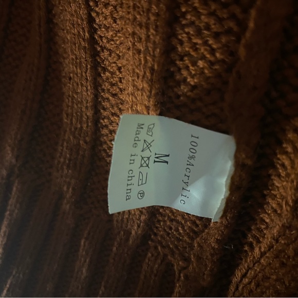 Knit color blocked long cardigan. Size medium - Picture 3 of 4